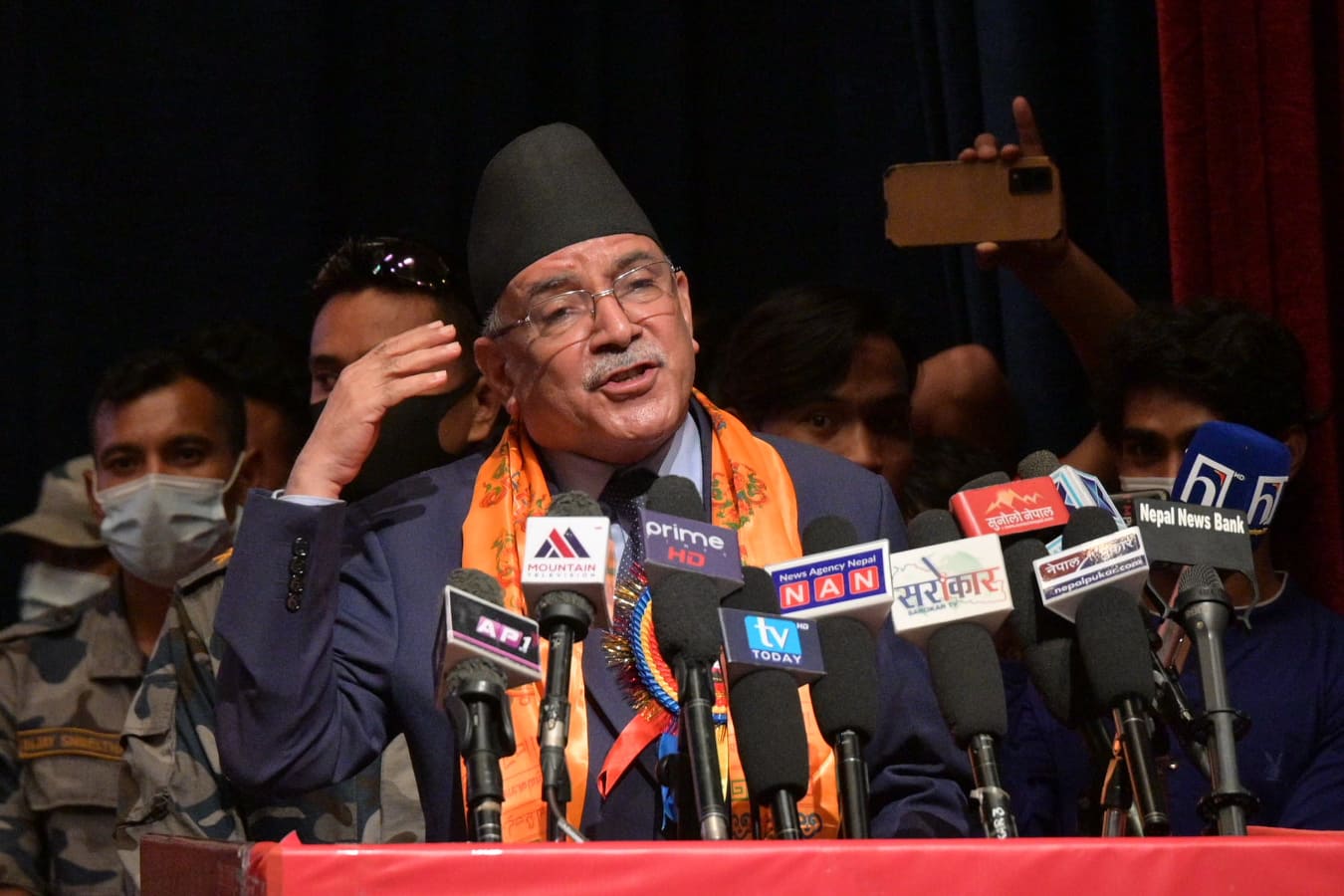 गत वर्ष गणतन्त्र उल्ट्याउने षड्यन्त्र असफल बनायौँ– प्रचण्ड